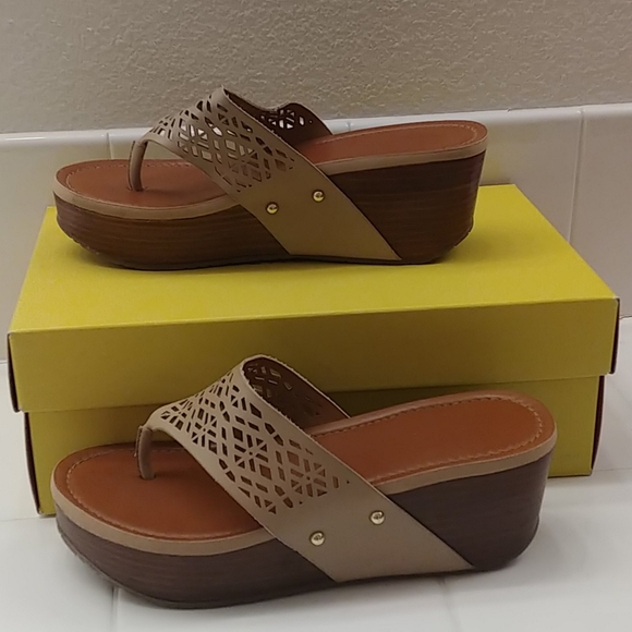 Kenneth Cole platform/7 - Picture 2 of 8